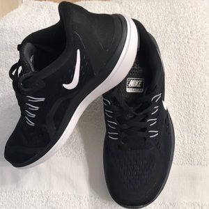 Nike flex 2017 run